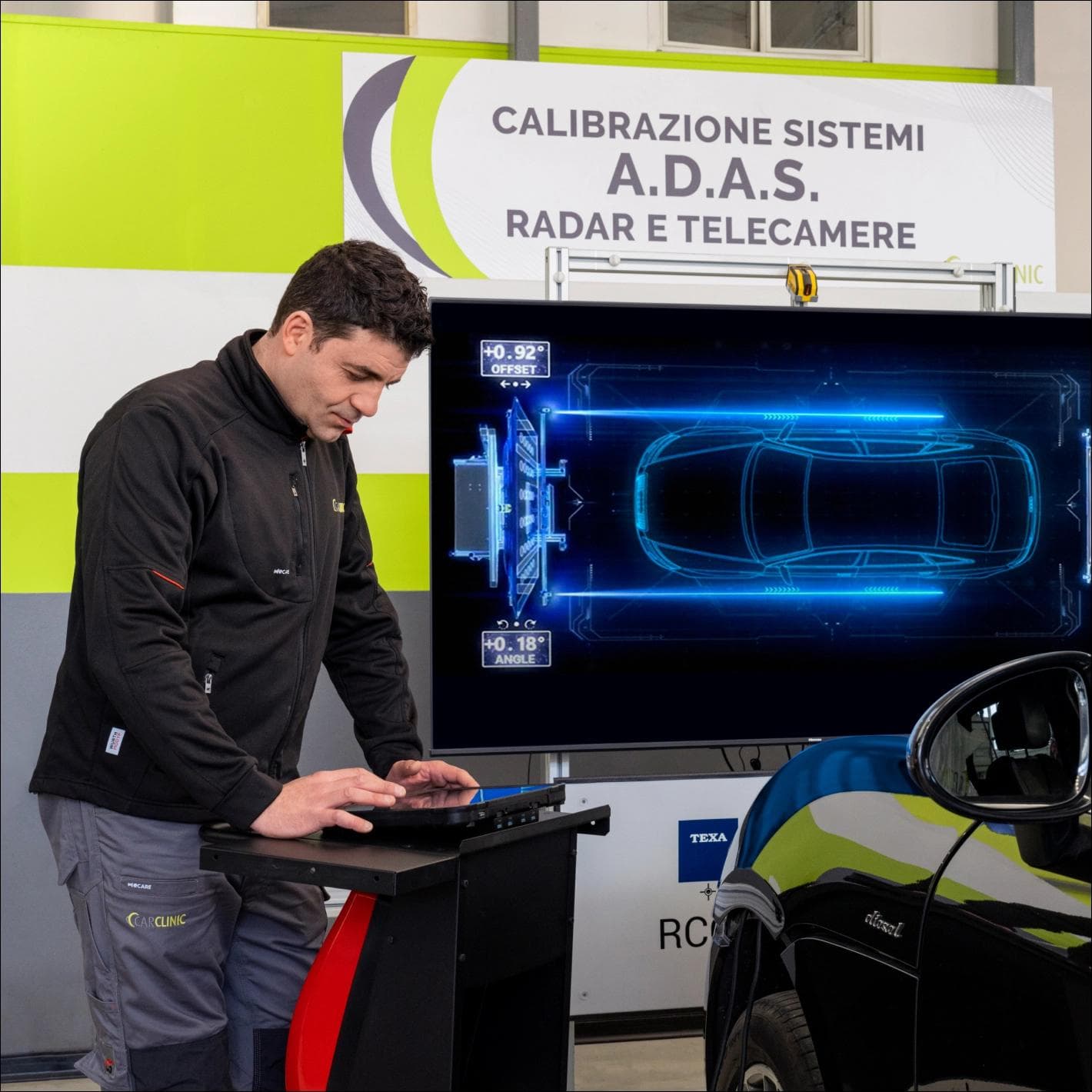 Carrozziere al lavoro